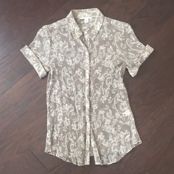 Banana Republic Tops - 🔴Banana Republic Sheer Button Up Blouse
